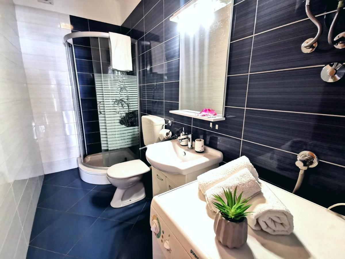 Ferienwohnung Parun Pula Exterior foto