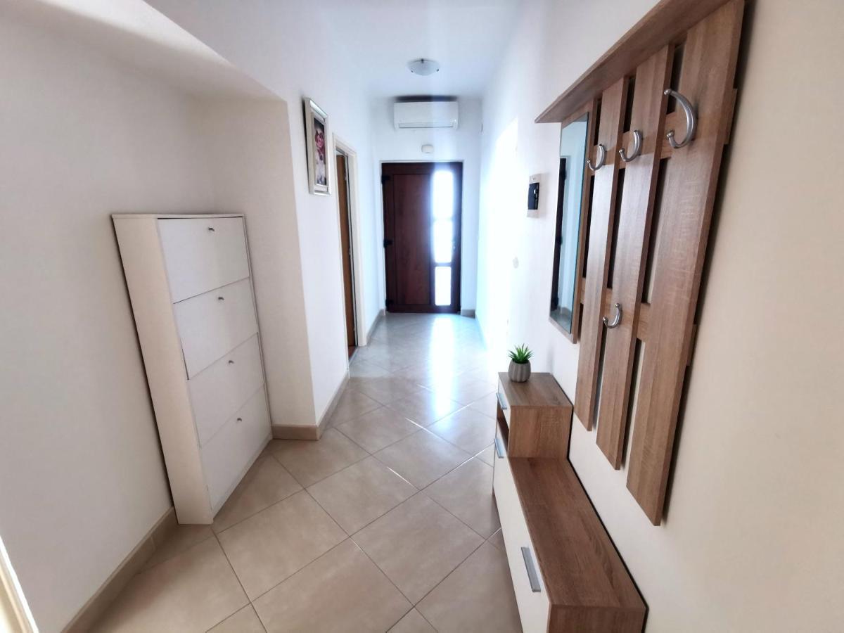 Ferienwohnung Parun Pula Exterior foto