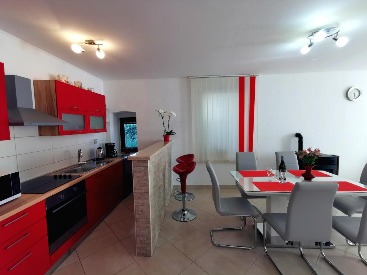 Ferienwohnung Parun Pula Exterior foto