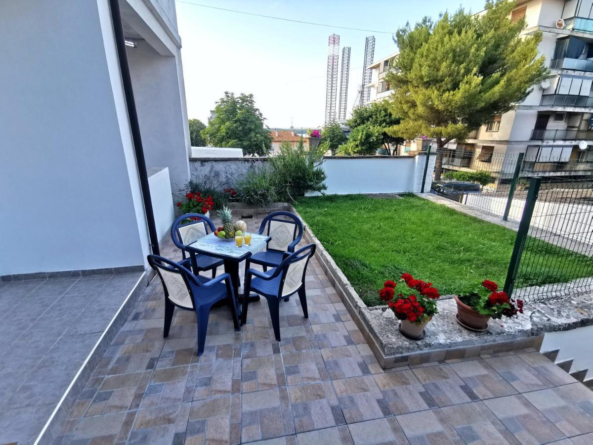 Ferienwohnung Parun Pula Exterior foto